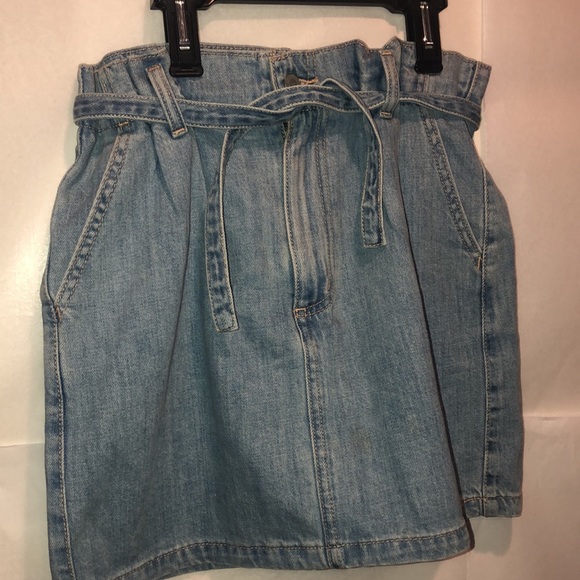 Hollister ultra high rise cotton denim skirt. Size 7/28 - Picture 2 of 4